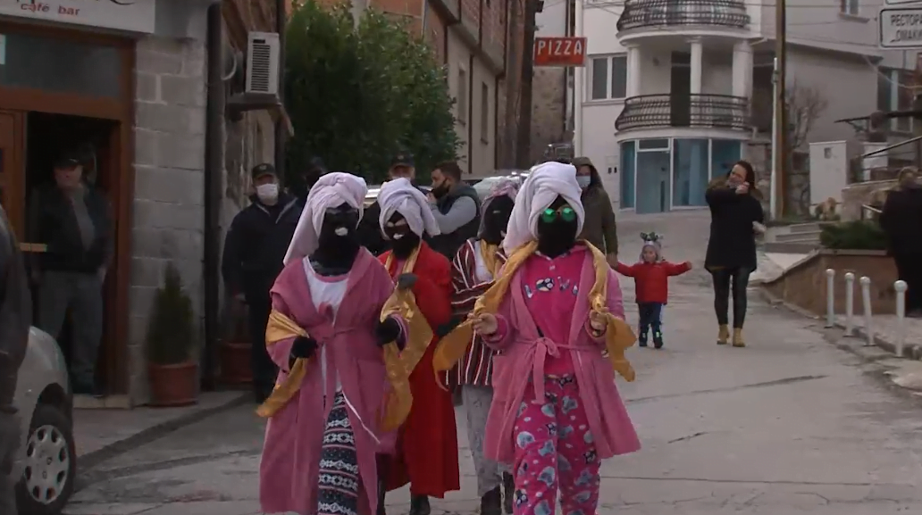 Вевчани е подготвен за вековната традиционална манифестација