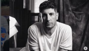 (ВИДЕО+ФОТО) Џејсон Бигс – Ѕвездата на филмот „Американска пита“ за борбата со зависноста: „Патот беше многу тежок, можеше да биде и полошо“