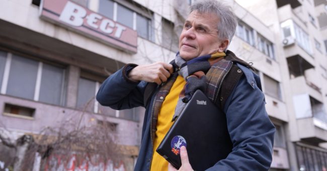 1.825 КОЛУМНИ НА 4.565 СТРАНИЦИ – „САКАМ ДА КАЖАМ“ НА ГОРАН МИХАЈЛОВСКИ СЛАВИ 35 ГОДИНИ