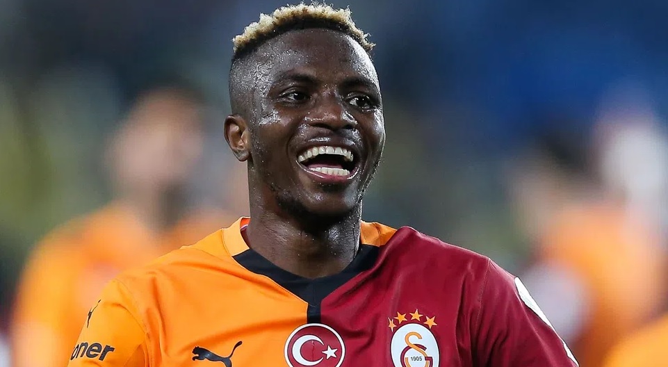 Виктор Осимен прави мега-трансфер во Баерн Минхен?