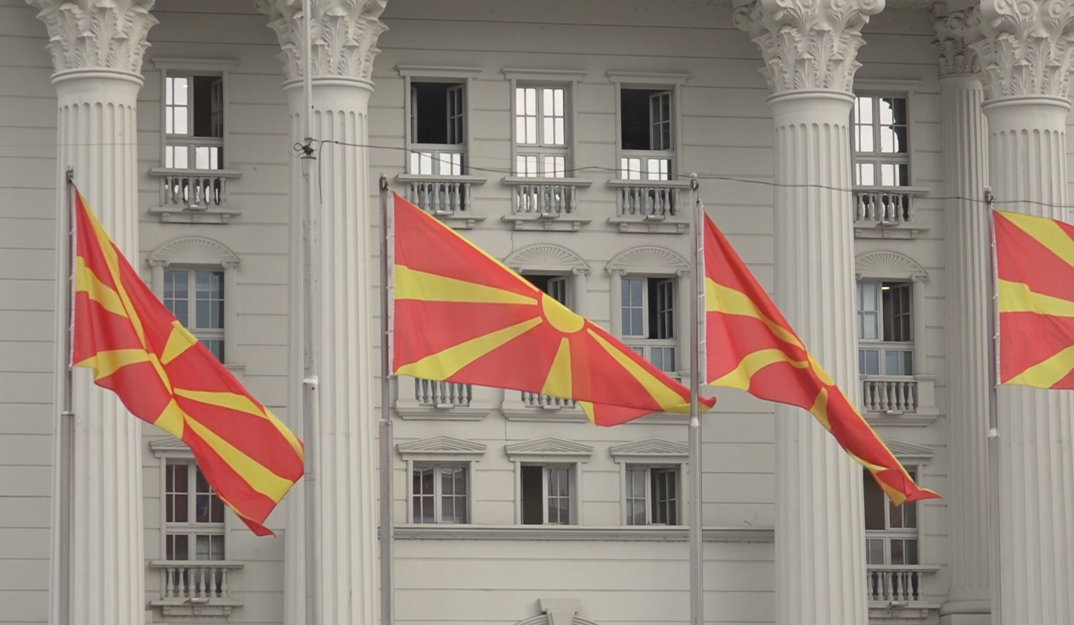 Засега нема информации за македонскиот државјанин кој се води за исчезнат по несреќата во Кран Монтана