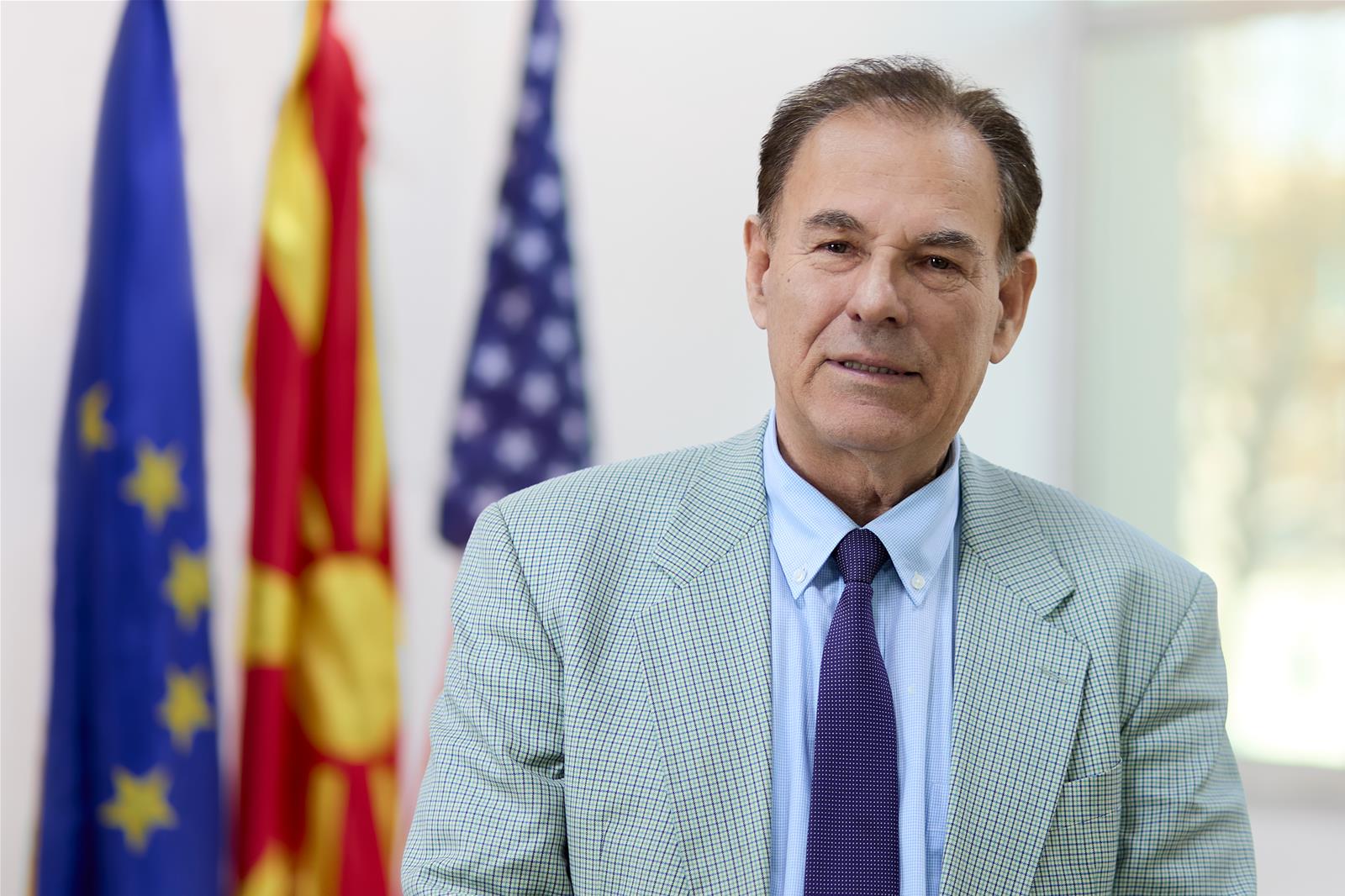 Народот гласа  – ѓаволот брои!