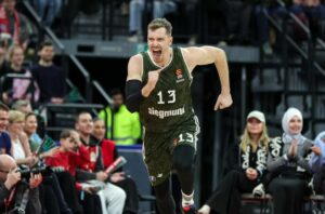 Баерн Минхен за 10 минути го надигра Панатинаикос