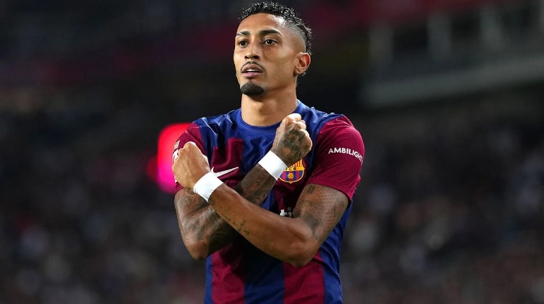 Рафиња: Бев со една нога надвор од Барселона, а потоа дојде Ханси Флик…