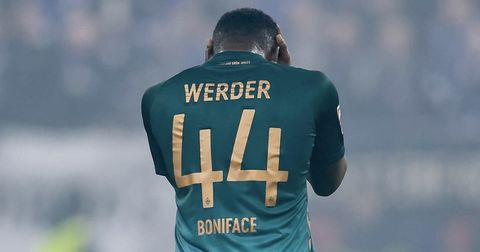 Голем удар за Вердер Бремен, заврши сезоната за Виктор Бонифејс!