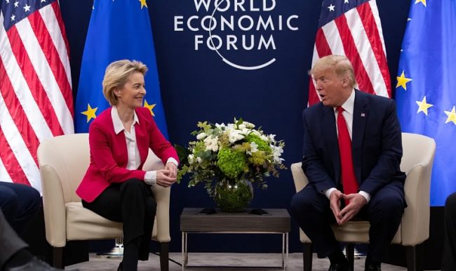 ОДГОВОРОТ НА ЕУ НА ЗАКАНИТЕ ОД ТРАМП ЌЕ БИДЕ ОБЕДИНЕТ И НЕПОКОЛЕБЛИВ, РЕЧЕ ФОН ДЕР ЛАЈЕН