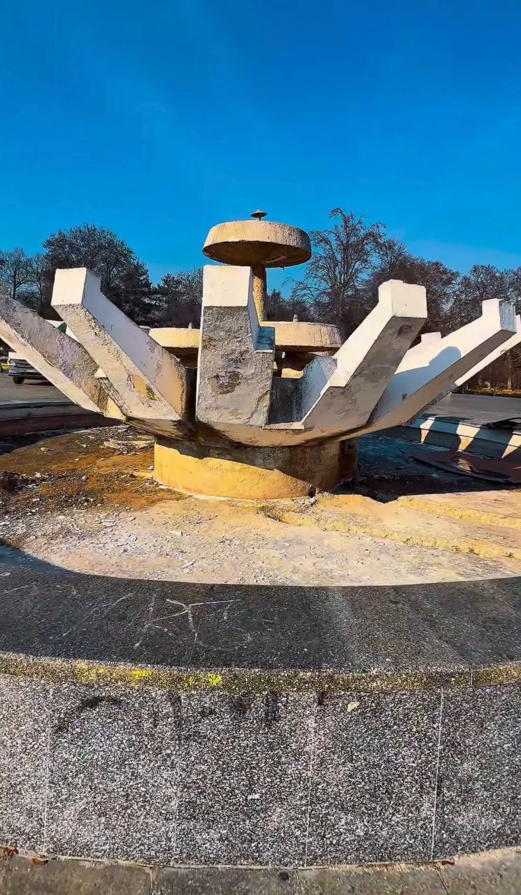 Реконструкција на култната фонтана „Лотос“ во Градскиот парк