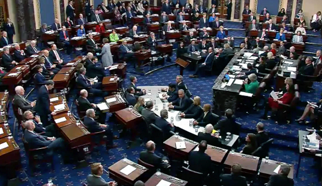 Сенатори во САД нападот врз Венецуела го сметаат за срамен