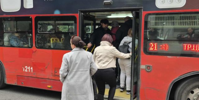 Дел од автобусите на ЈСП не возат до своите крајни дестинации