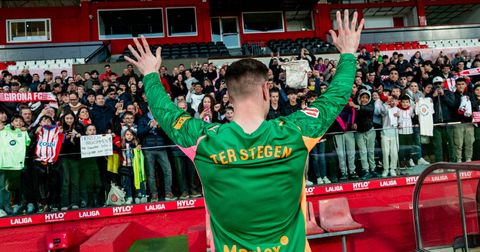 Бизарен проблем во Џирона: Тер Штеген не може да брани поради Ливаковиќ?