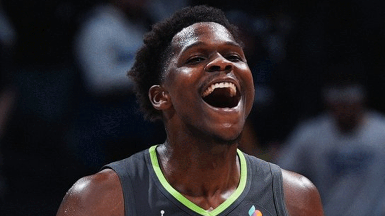 Сан Антонио имаше три шута за победа, не погоди ниеден (Видео)