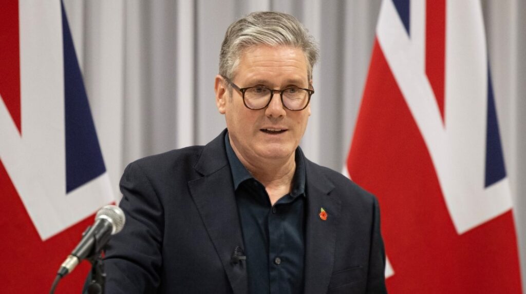 Стармер прашан дали ќе ја осуди акцијата на САД: „Нема да плачеме за Мадуро“