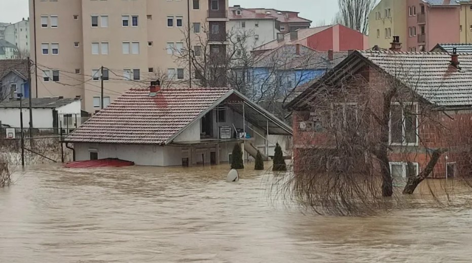 ВИДЕО: Поплави во неколку региони во Косово