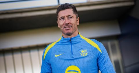 Левандовски: Да го освоиме трофејот во ЛШ пред да заминам од Барселона!