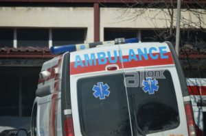 (ВИДЕО) Жестока тепачка во клиника во Приштина: Скандалозна снимка, хирурзите се скараа, па се испотепаа