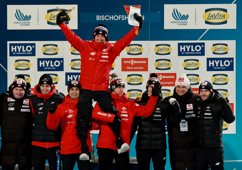 Сингапур за злато на Олимписки игри дава 792.000 долари, Полска 211.000 долари, стан и кола