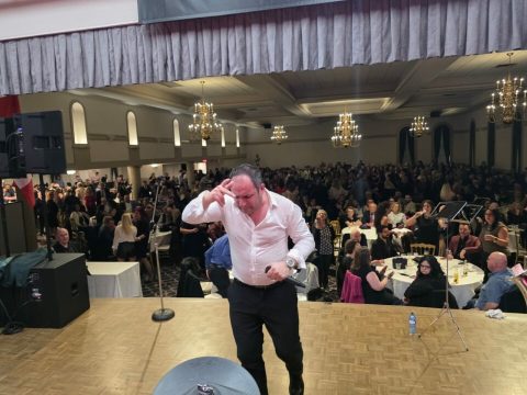 Јордан Митев ги крена Македонците во Торонто на нозе (фото+видео)