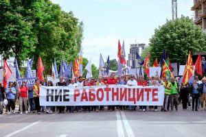 Платите во јавната администрација наскоро повисоки – Владата го прифати барањето на УПОЗ!