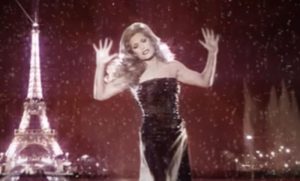 НА ВРВОТ НА СЛАВАТА, ТАА СИ СЕ ОДЗЕЛА СИОТ ЖИВОТ: Носела најскапи работи, се дружела со елитата, целиот свет ја обожаваше, но зад гламурот беше очајот