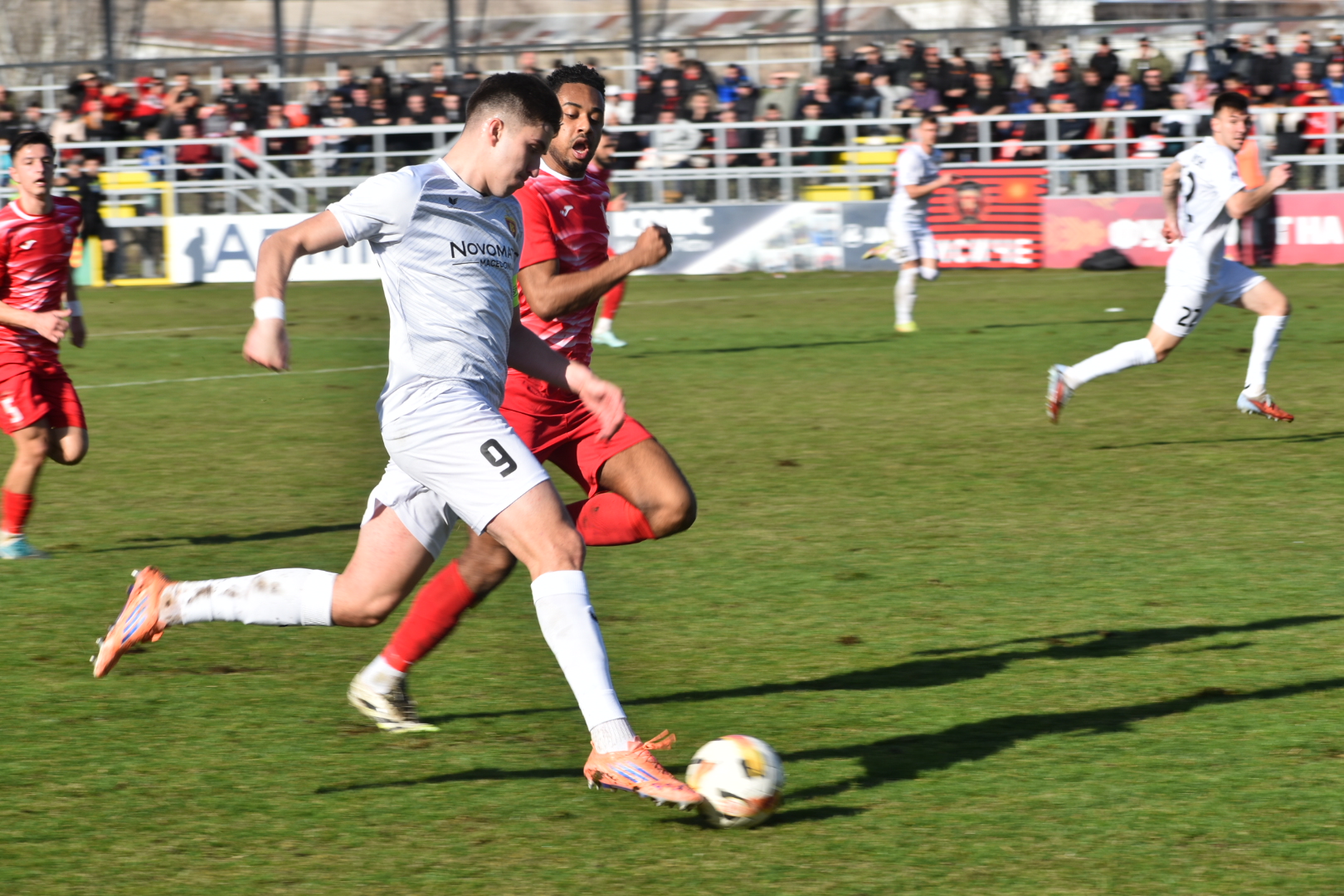 Вардар лесно му даде три гола на Работнички