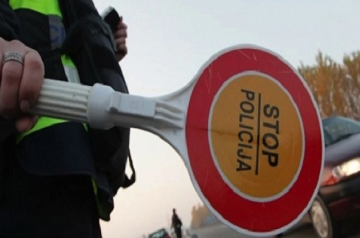 Жител на Франгово управувал автомобил без возачка, возилото е одземано