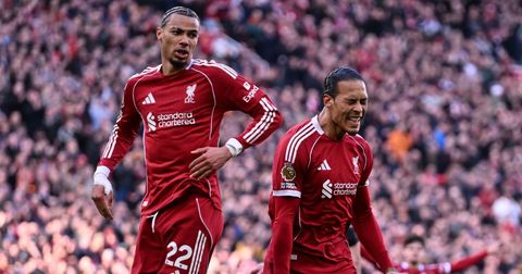 ВИДЕО: Ливерпул испука „петарда“ во мрежата на Вест Хем, Њукасл загуби дома од Евертон