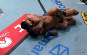 Марио Баутиста го задуши Винисиус Оливеира во главната борба на УФЦ Вегас 113