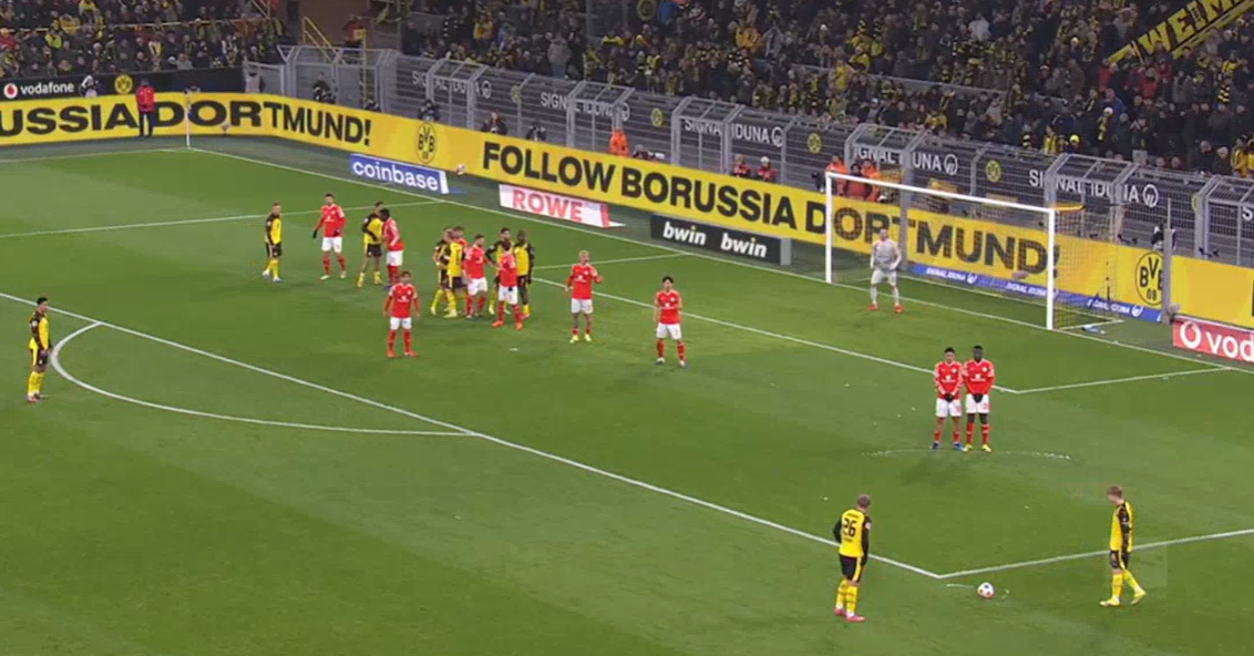 Борусија Дортмунд без мака ги освои трите бода против Мајнц (Видео)