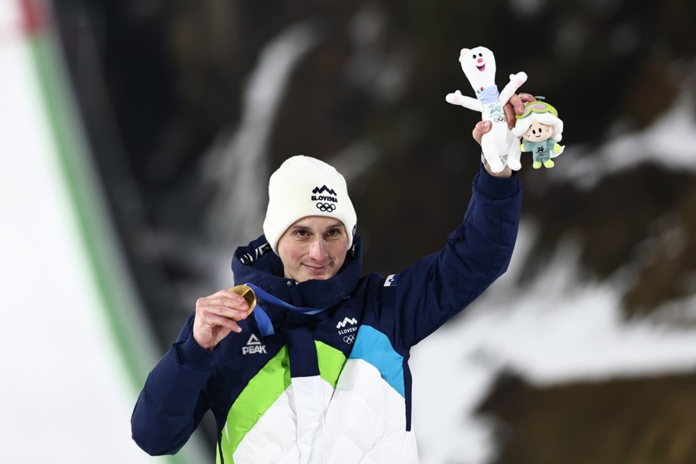 (Видео) Домен Превц доминантно до златото на големата скокалница