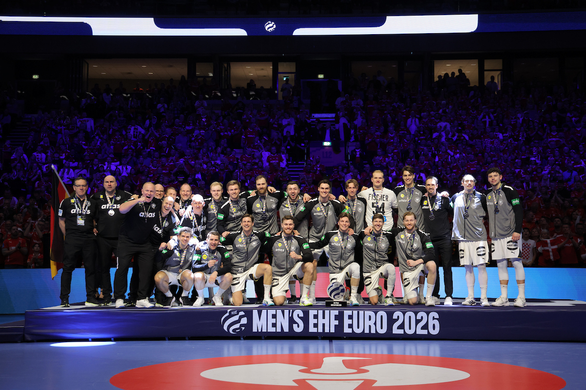 Се штрајкува во Германија – нема свечен дочек за „сребрените панцири“