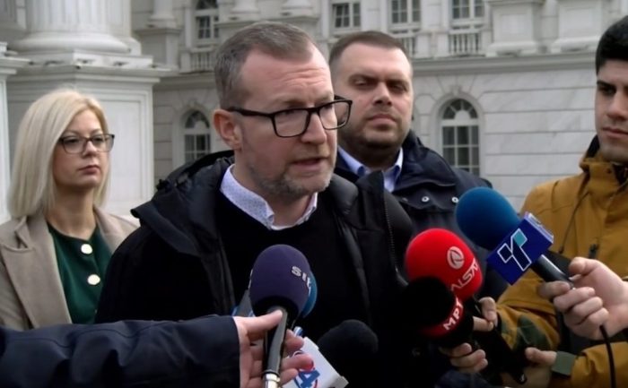 ДЕАНОВСКИ ПО СРЕДБАТА СО МИЦКОСКИ: УПОЗ и Владата договорија повисоки плати, се чека да се изјаснат органите на синдикатот