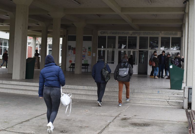 Ученик кој положил стручна матура може да се запише само на соодветен факултет, доколку се премисли, мора да полага државна матура следната година, според новата концепција