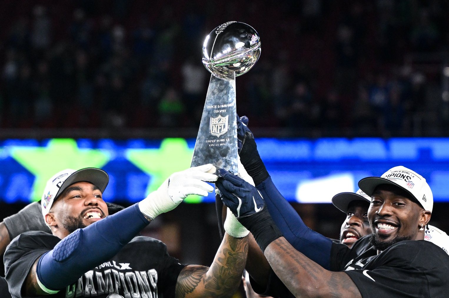 По 12 години, Сиетл повторно е шампион на НФЛ! (ВИДЕО)