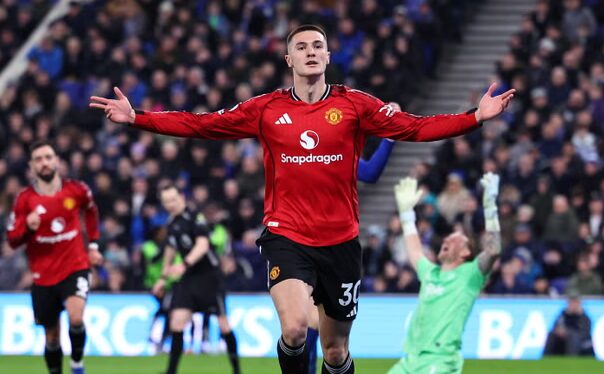 (Видео) Џокерот Шешко за триумф на Јунајтед кај Евертон