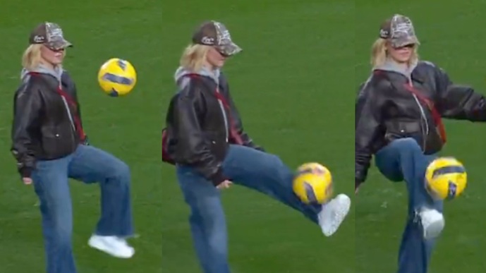 Сидни Свини покажа дека знае да игра и фудбал, па и прослави како ѕвездата на Јунајтед (ВИДЕО)