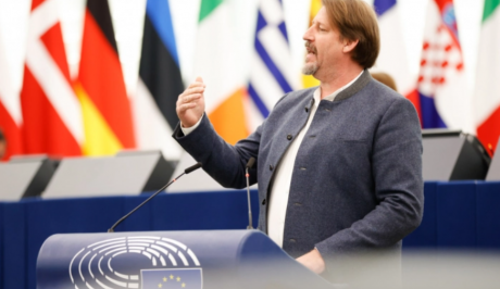 МАКЕДОНИЈА ДА ИСПОРАЧА РЕФОРМИ: Вајц со нов нацрт извештај за напредокот на државава