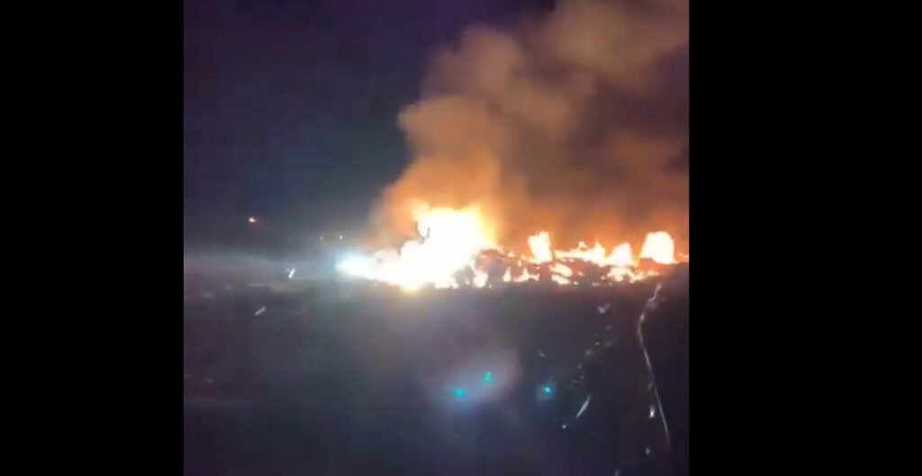 ВИДЕО: Се урна хеликоптер за итна помош во Либија, загинаа пет лица