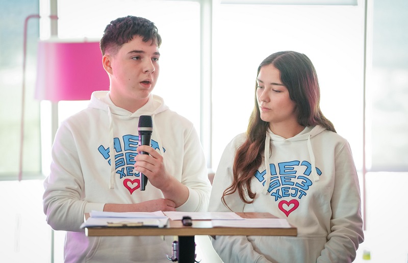 Децата предводат национална иницијатива за интернет без омраза