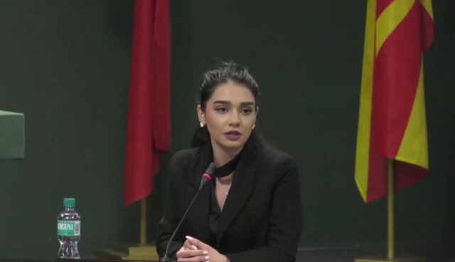 Мустафаоглу го демантира Орце: Согласно годишниот план, во градската администрација ќе имаме не 21, туку 44 нови вработувања за 42 позиции