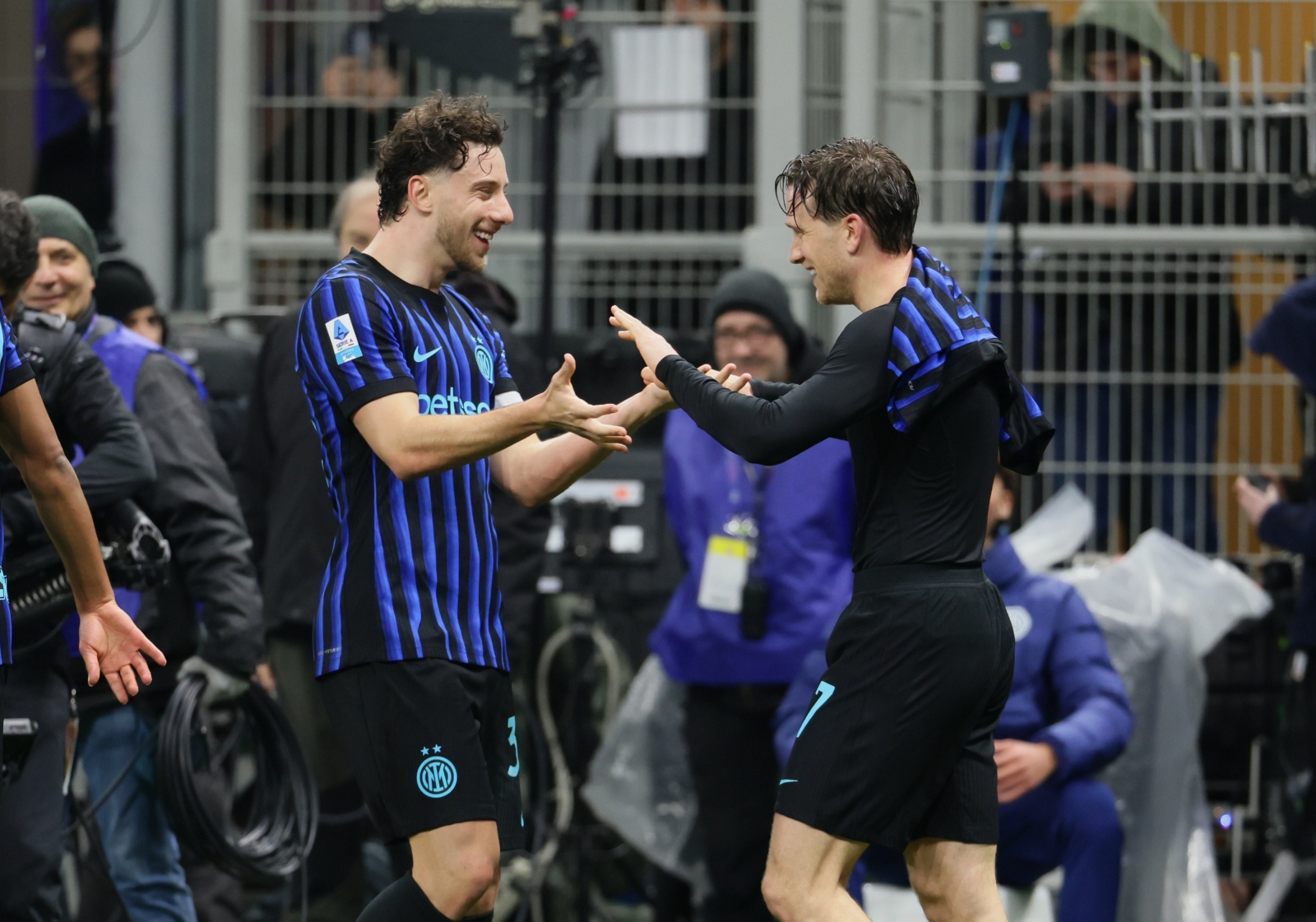 Зјелински погоди во 90. минута, победа на Интер со мирис на титула (ВИДЕО)