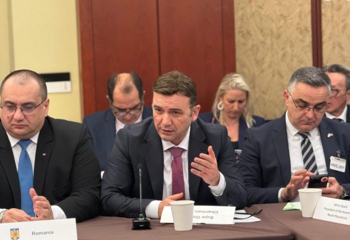 Бујар Османи во САД побара Уставниот суд да работи со Бадентер