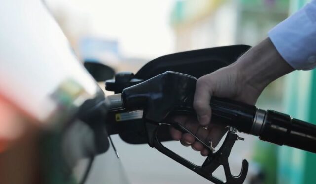 Од полноќ поскапуваат сите горива