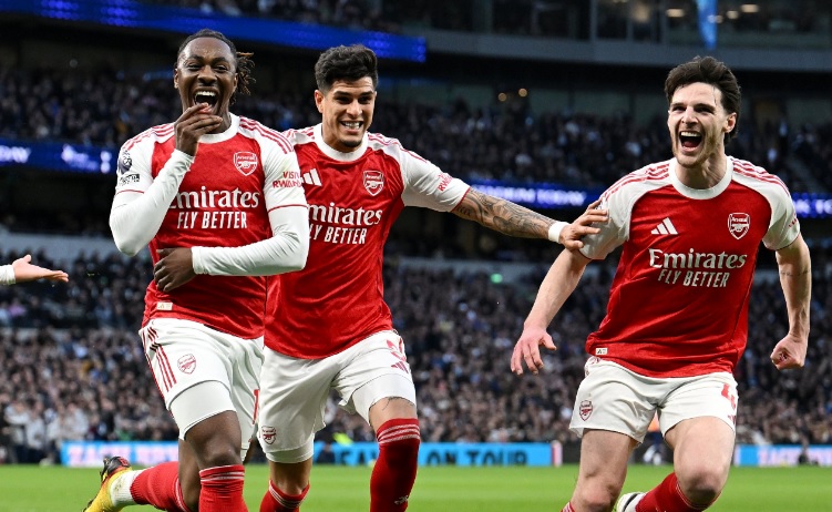 Езе и Ѓокереш го растурија Тотенхем (ВИДЕО)