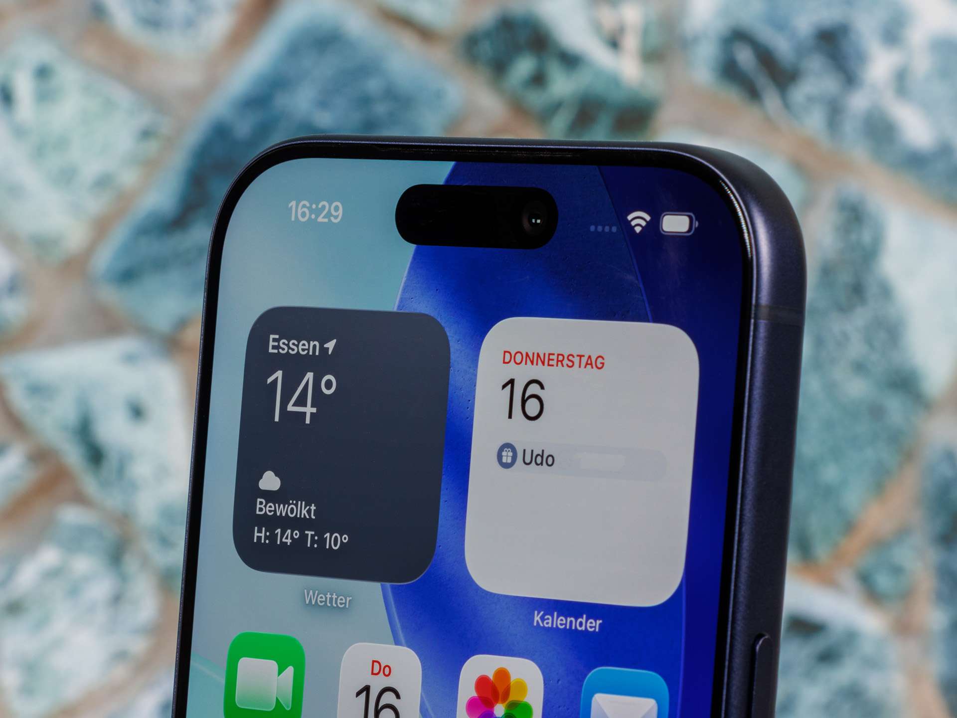 Нова гласина тврди дека iPhone 18 Pro ќе добие подобрена селфи камера
