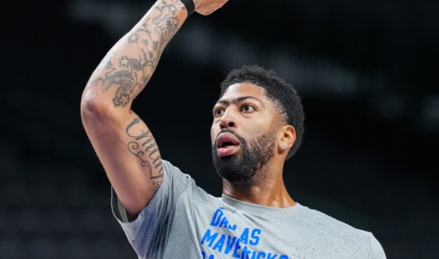 Дејвис се пресели во Вашингтон, па доби катастрофални вести