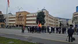 Трендафилов: Пратениците дошле порано на работа за да не се соочат со работниците