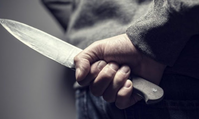 Битолчанец се обидел со нож да си ги убие сопствените деца