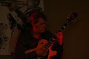 Денес се сеќаваме на нашиот познат џез гитарист Јовица Јовановски