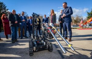 Тошковски: Донација од САД вредна околу еден милион евра за бомбашкиот оддел на МВР