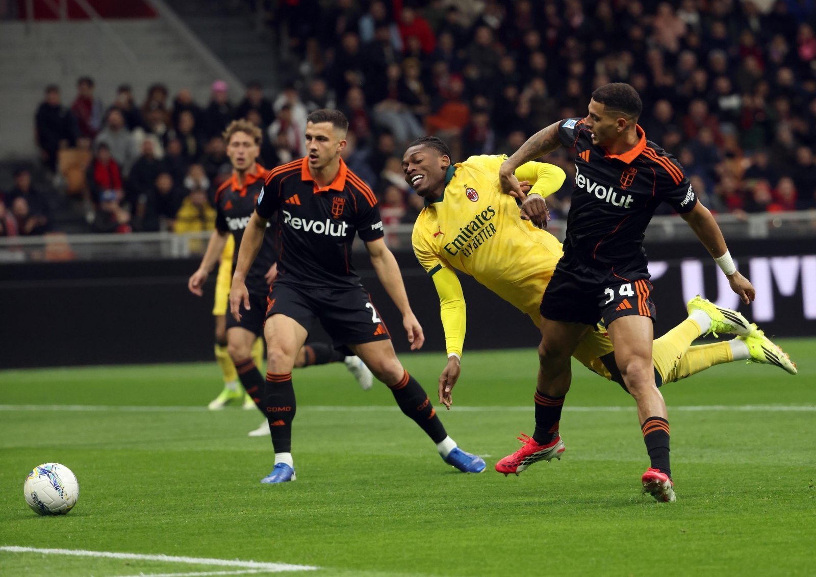 Нов кикс на „росонерите“: Скудетото му бега од раце на Милан (ВИДЕО)